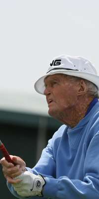 Fred Hawkins, American golfer., dies at age 91